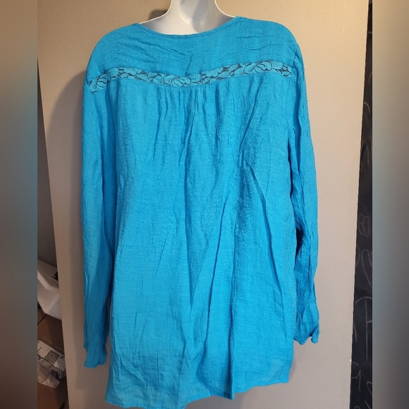 Northern Reflections  Turquoise Blouse with Lace Detailing, No Tag Would Say XL - Picture 2 of 3